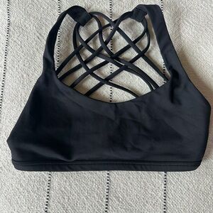 Size 2 Lululemon Free to Be Bra - Wild / Light Support, A/B Cup
